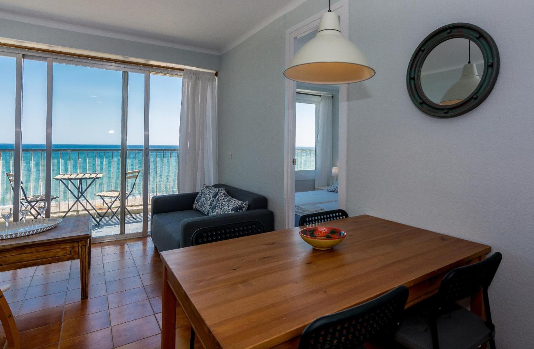 Homeholidaysrentals Etoile Calella Exteriör bild