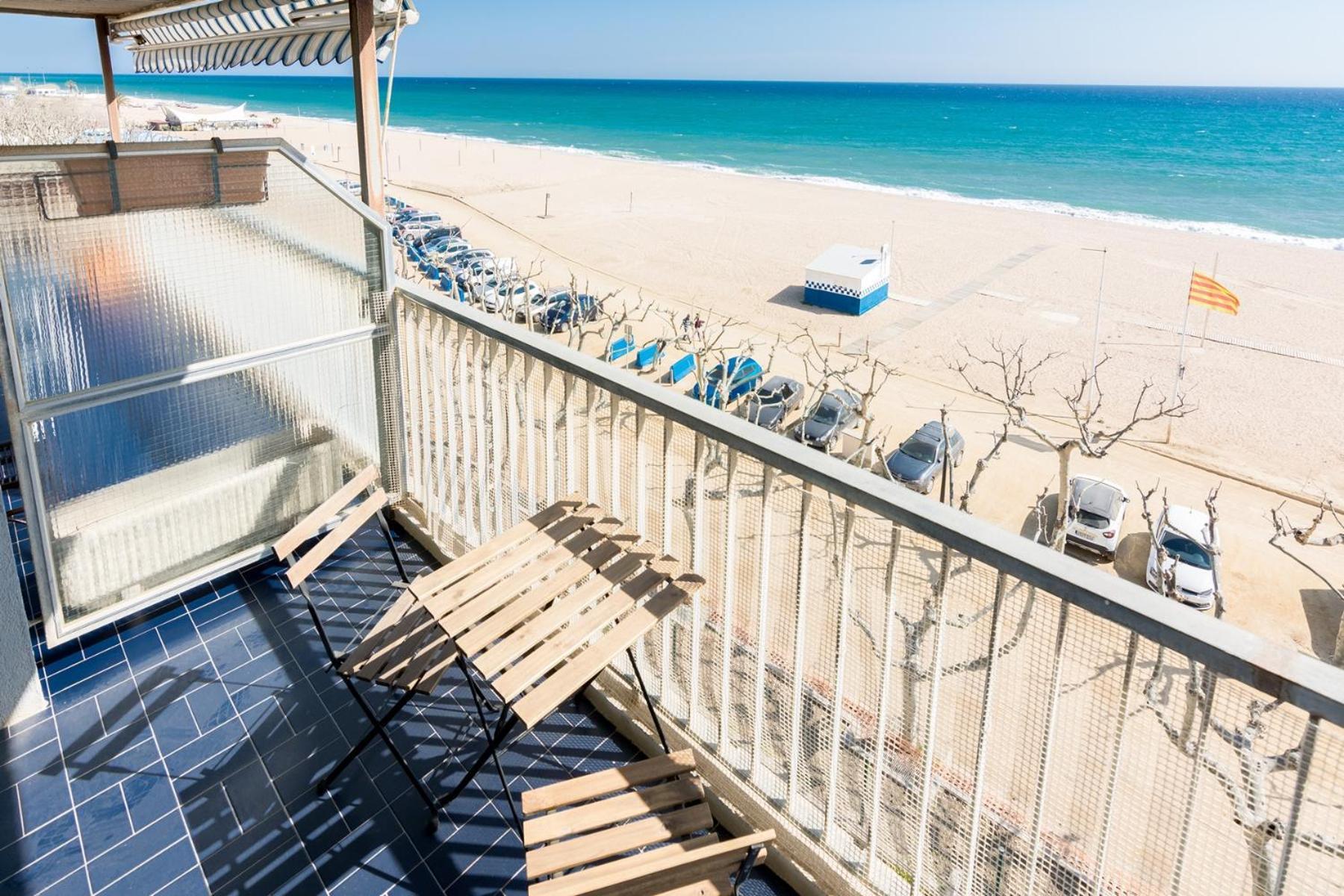 Homeholidaysrentals Etoile Calella Exteriör bild